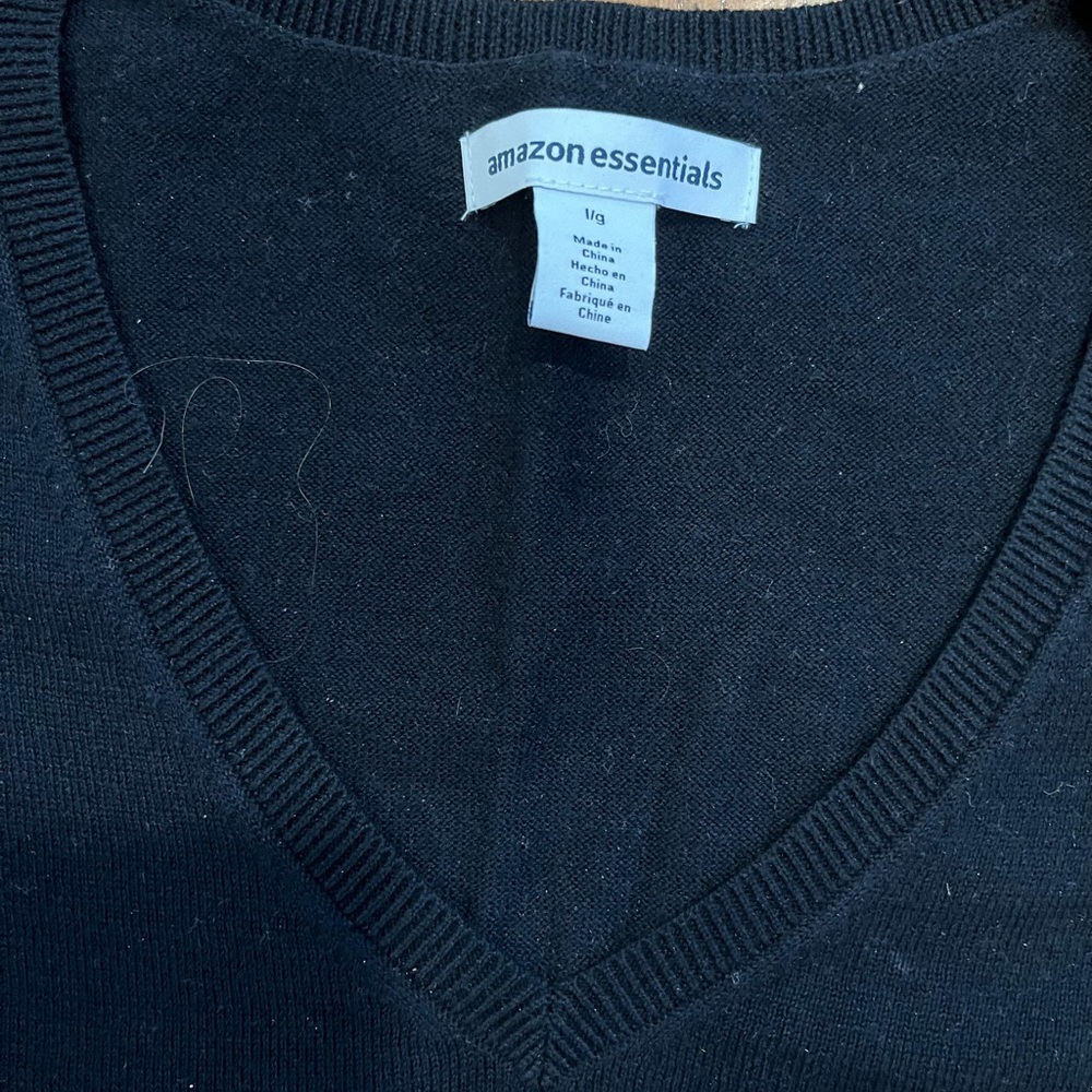 Amazon Essentials V-Neck Sweater - Picture 3 of 6